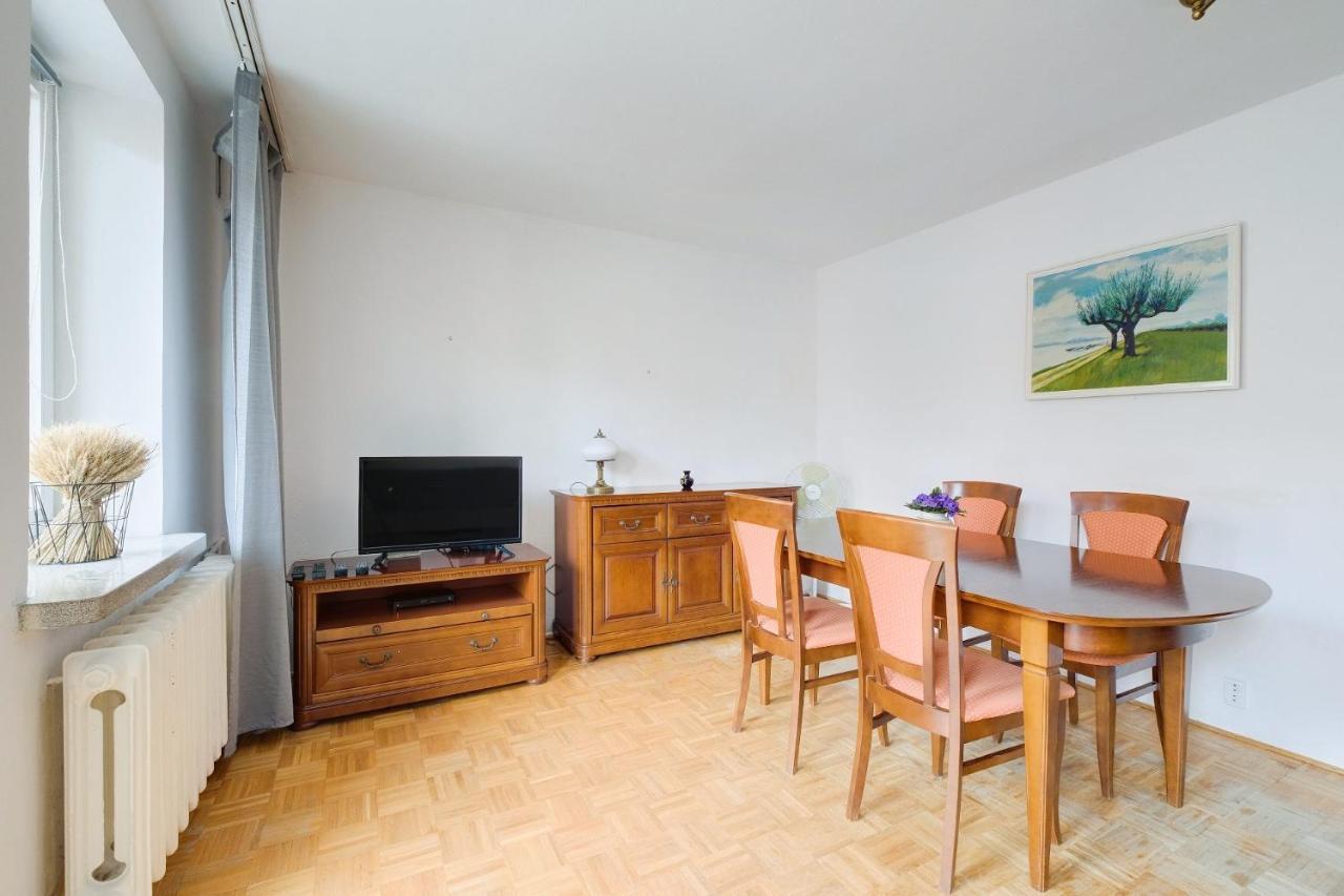 2 Bedroom Apartment In Green Location Warszawa Eksteriør billede