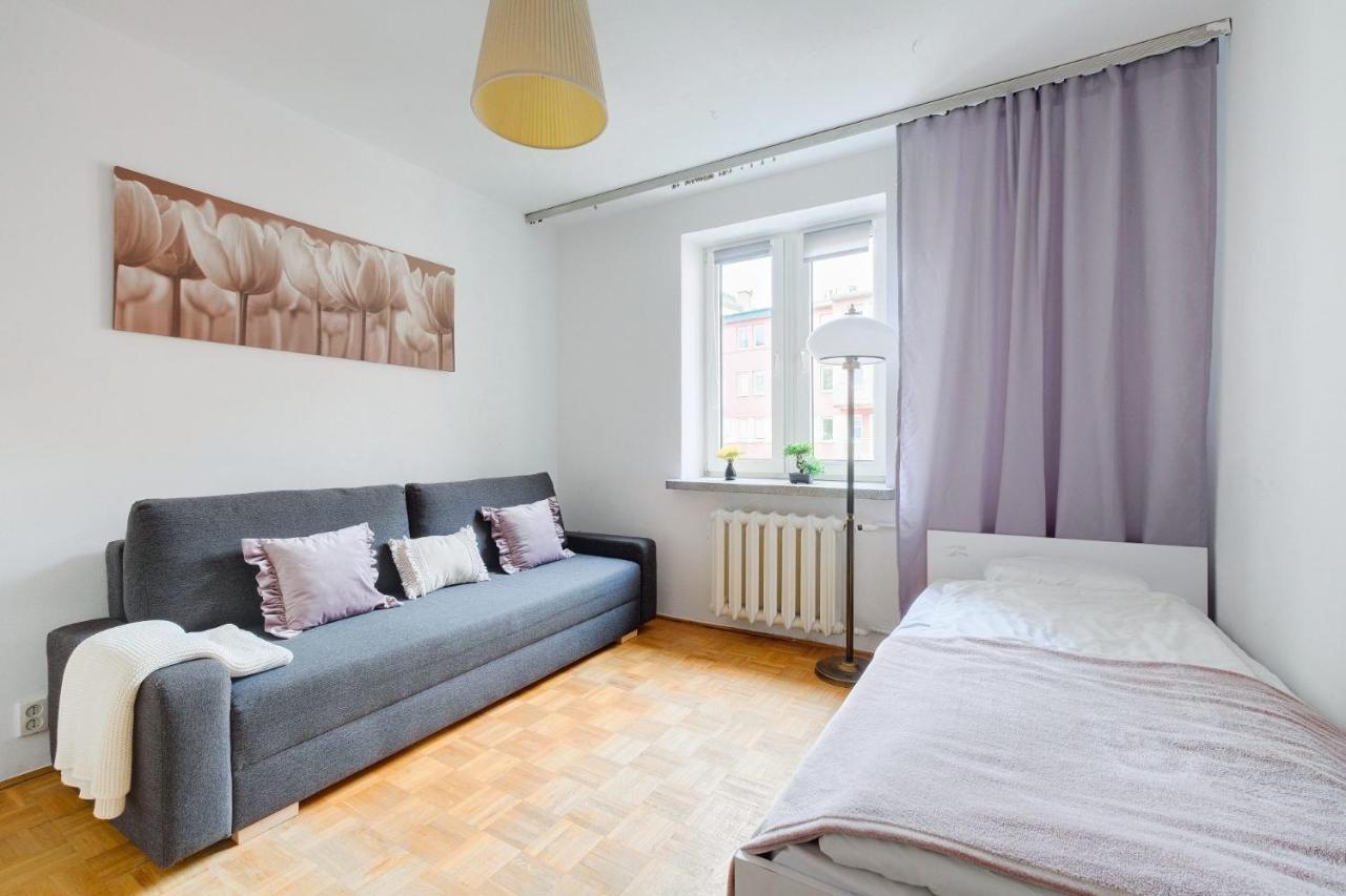 2 Bedroom Apartment In Green Location Warszawa Eksteriør billede
